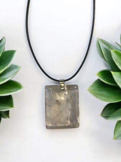 PENDENTIF PIERRE PLATE RECTANGLE CRISTAL DE ROCHE AA 35 À 45MM (1 PIÈCE)