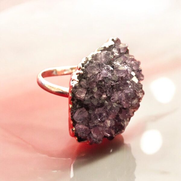BAGUE AMETHYSTE PLAQUEE EN ARGENT – Image 3