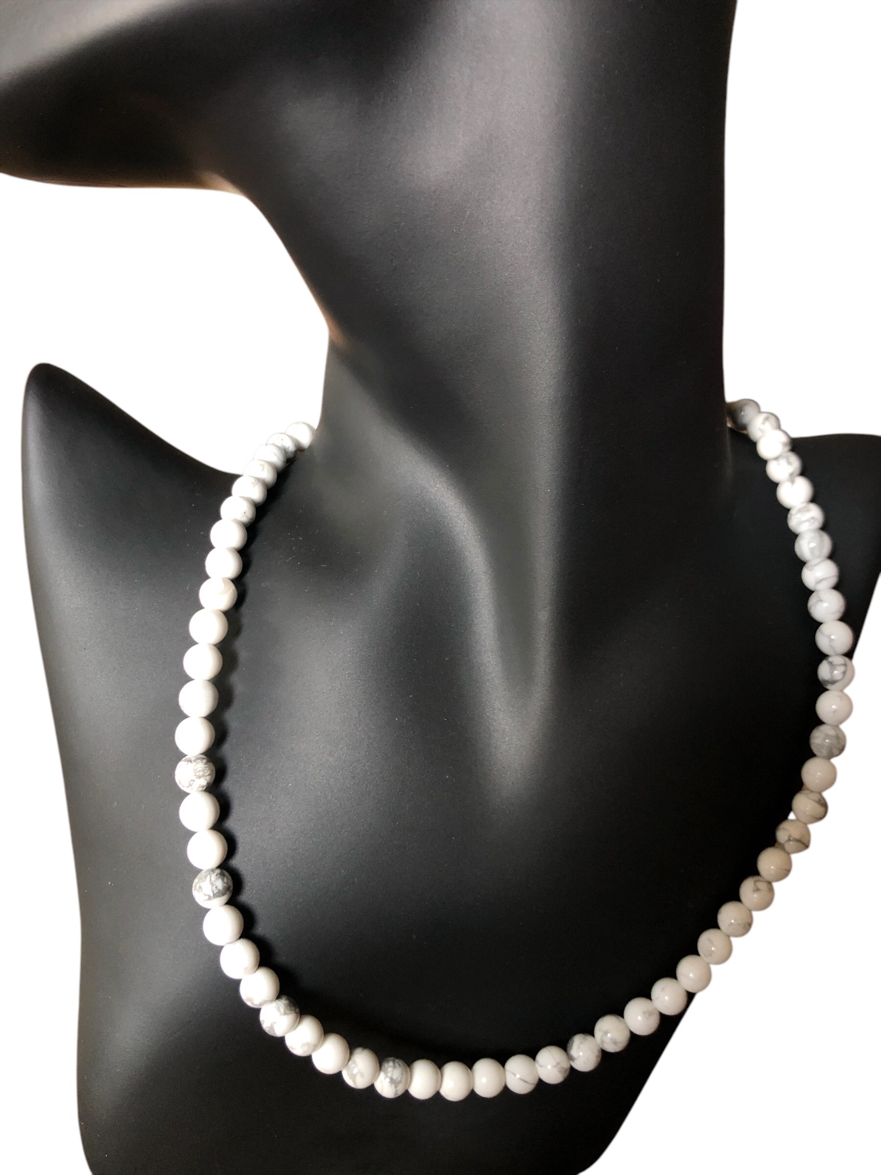 COLLIER BOULE 06MM HOWLITE BLANCHE A