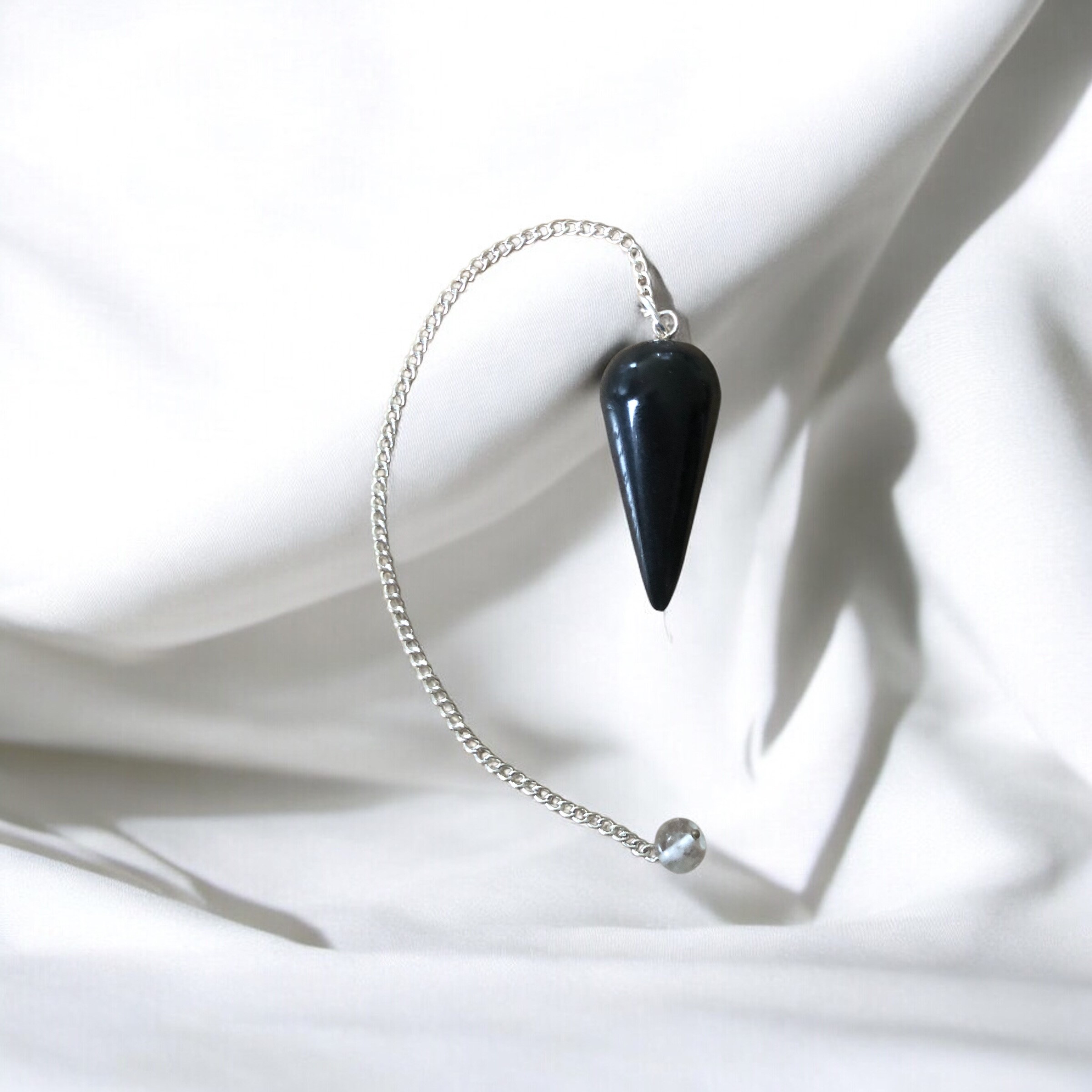 PENDULE CONIQUE ONYX BRÉSIL A
