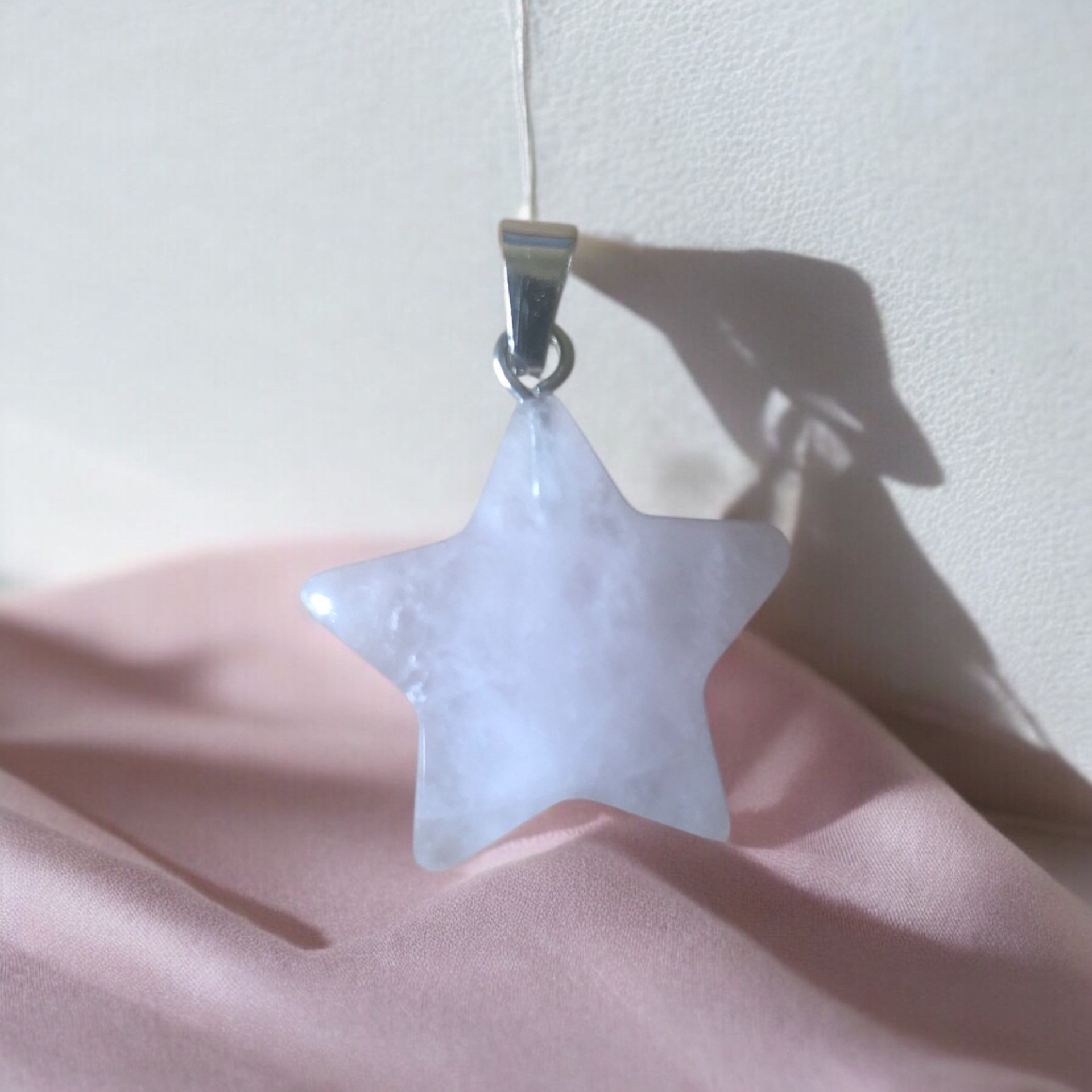PENDENTIF ÉTOILE 20MM QUARTZ ROSE A