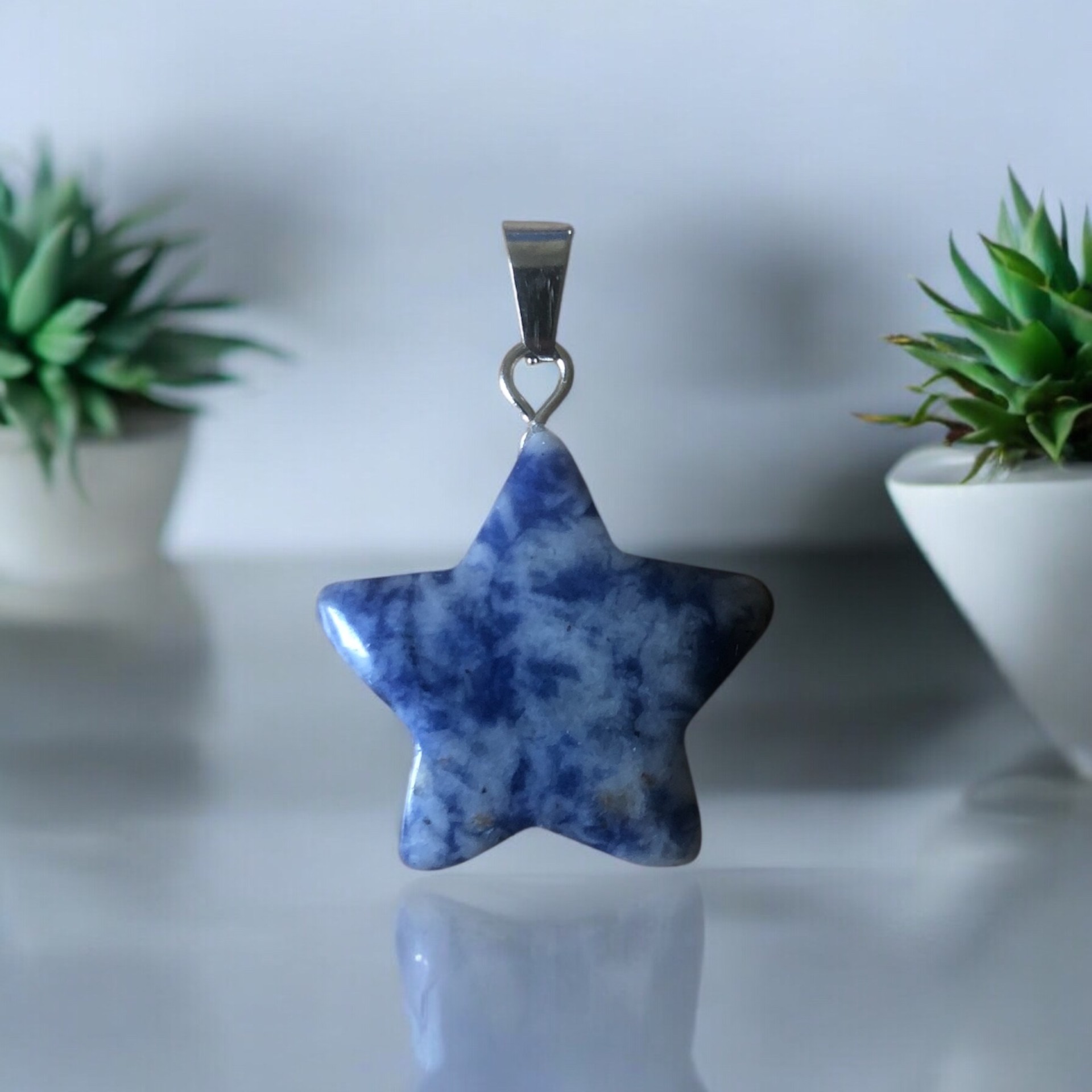 PENDENTIF ÉTOILE 20MM SODALITE AB