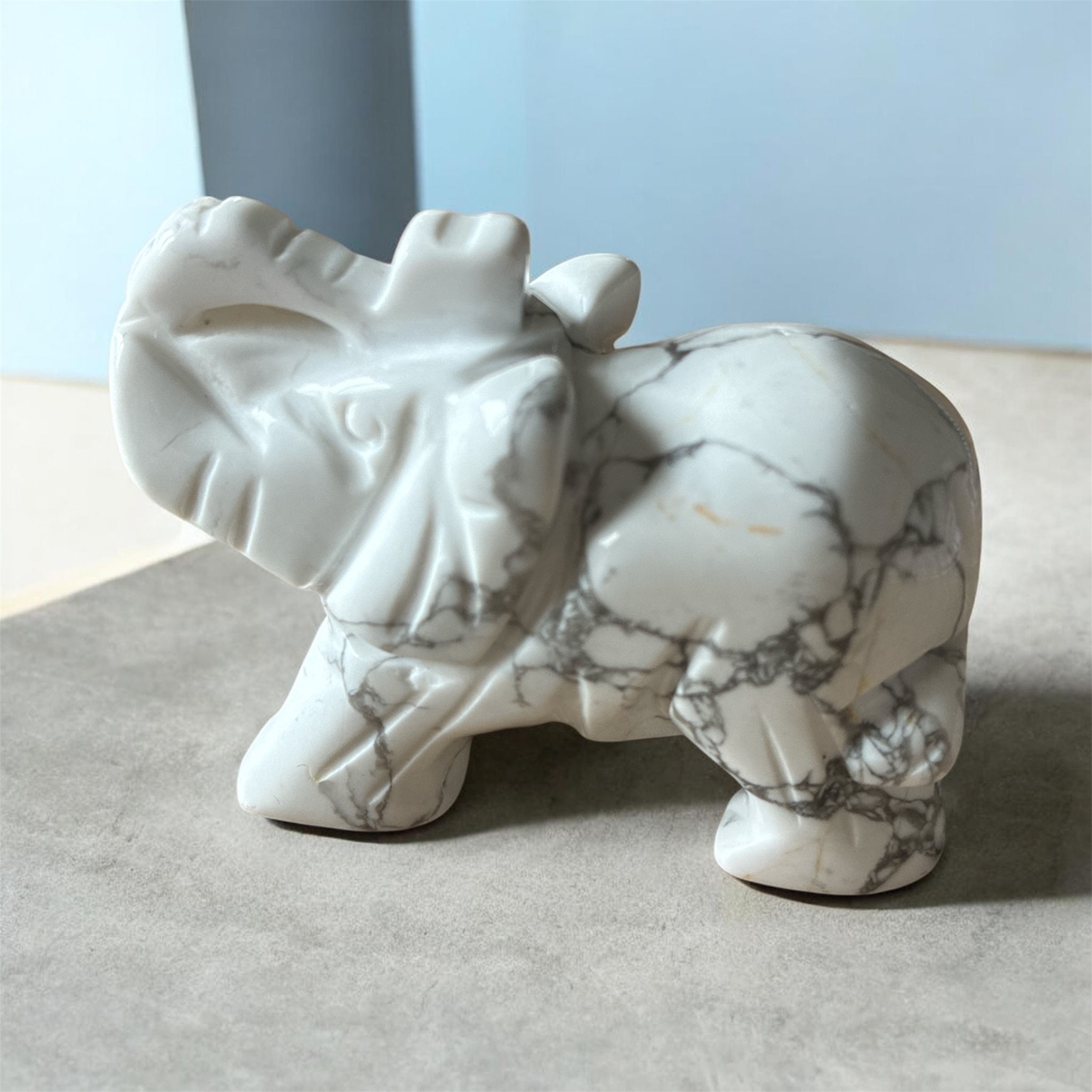 ELÉPHANT 50MM HOWLITE BLANCHE A