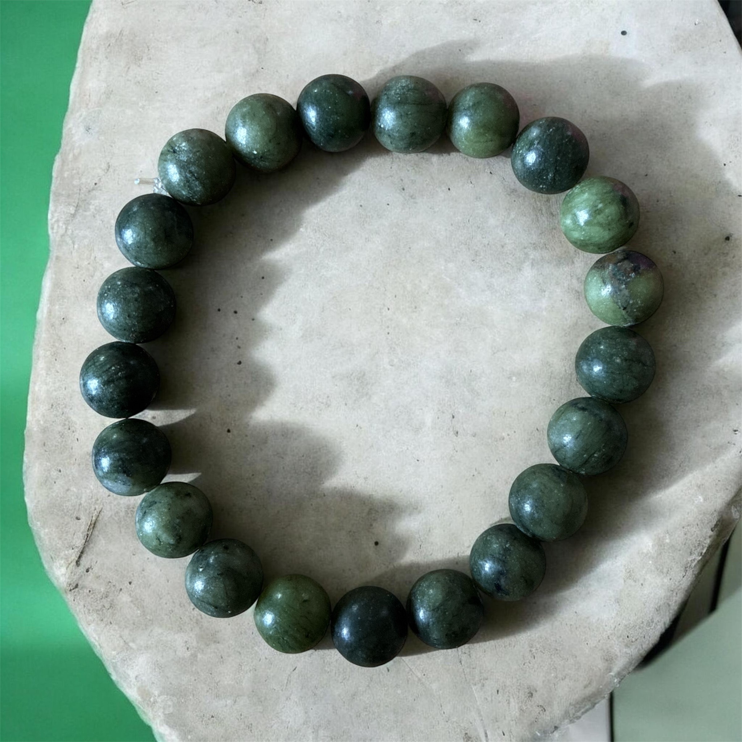 BRACELET BOULE 08MM JADE NÉPHRITE AB